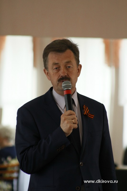 В ДК Угольщиков честовали ветеранов